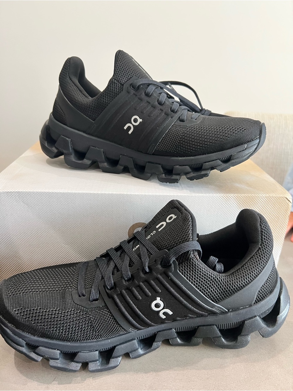 On Running Cloudswift 3 AD Running Shoes - Black - women’s size 6.5